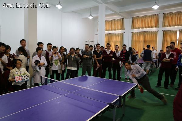 华东神学院举行第29届运动会 华东神学院举行第29届运动会